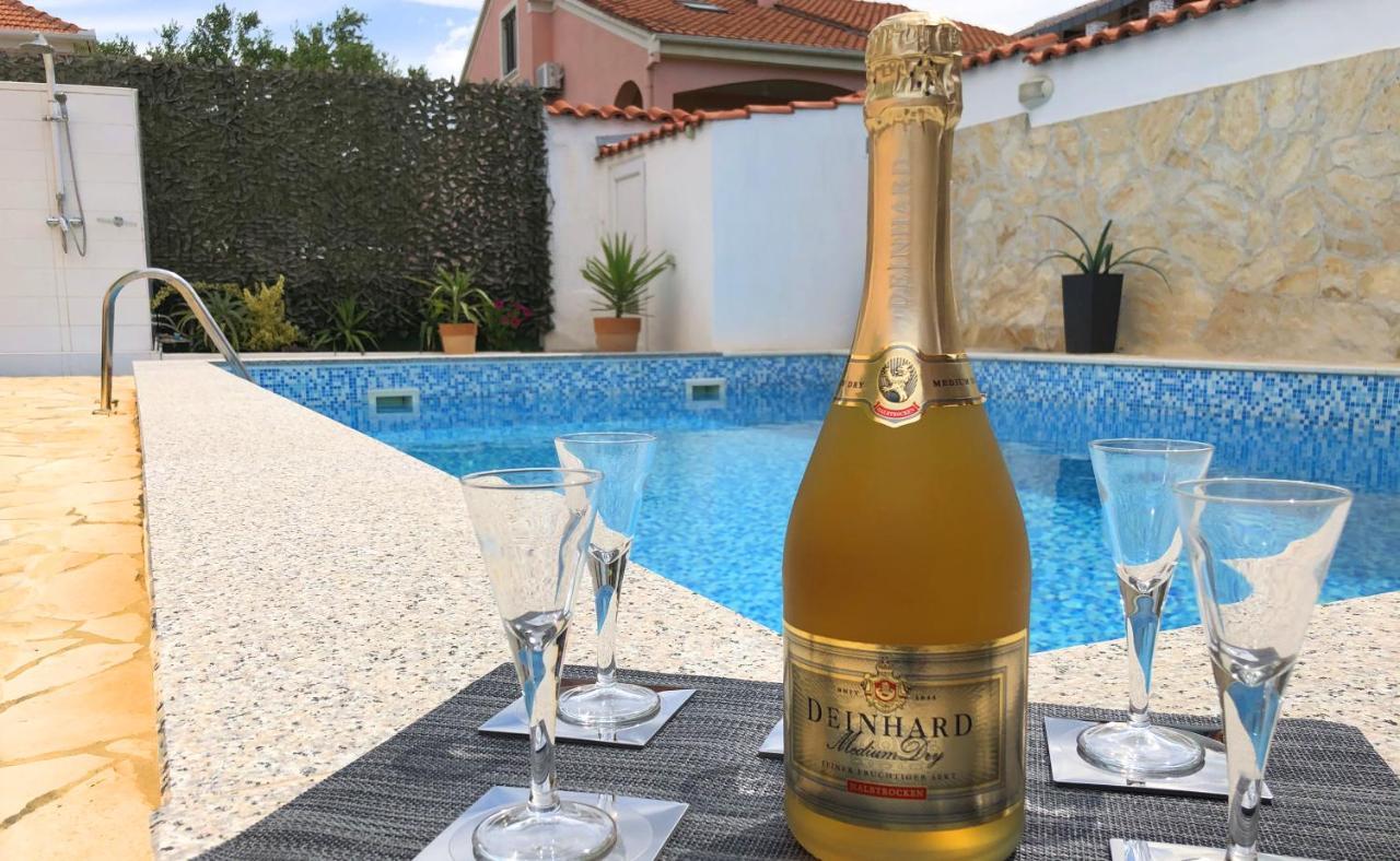 זאדאר Villa Sanda With Private Pool מראה חיצוני תמונה