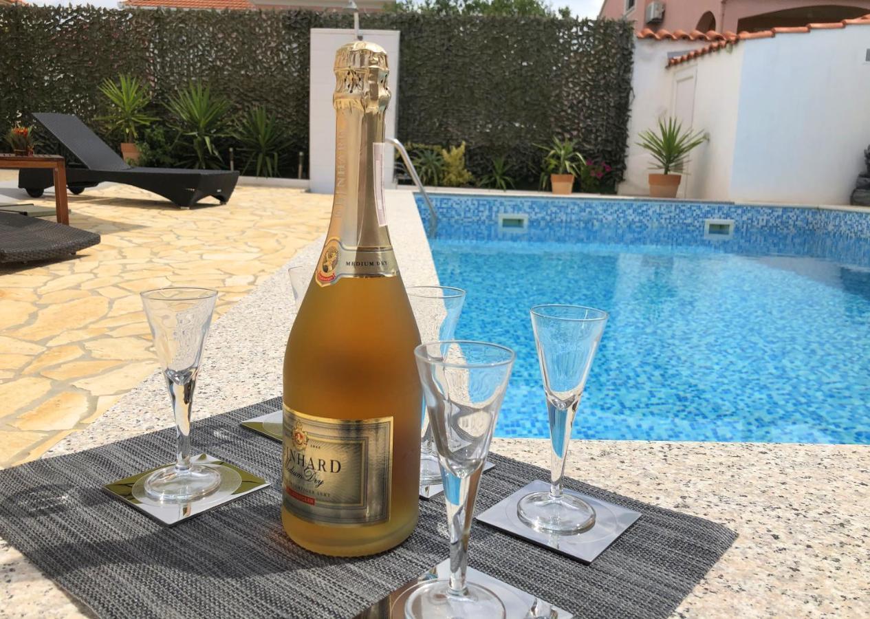 זאדאר Villa Sanda With Private Pool מראה חיצוני תמונה