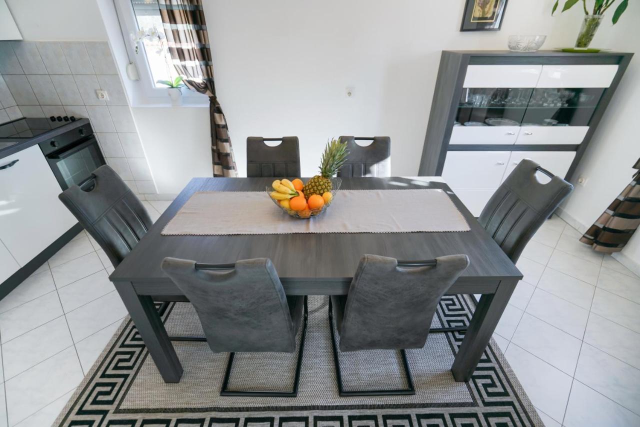 זאדאר Villa Sanda With Private Pool מראה חיצוני תמונה